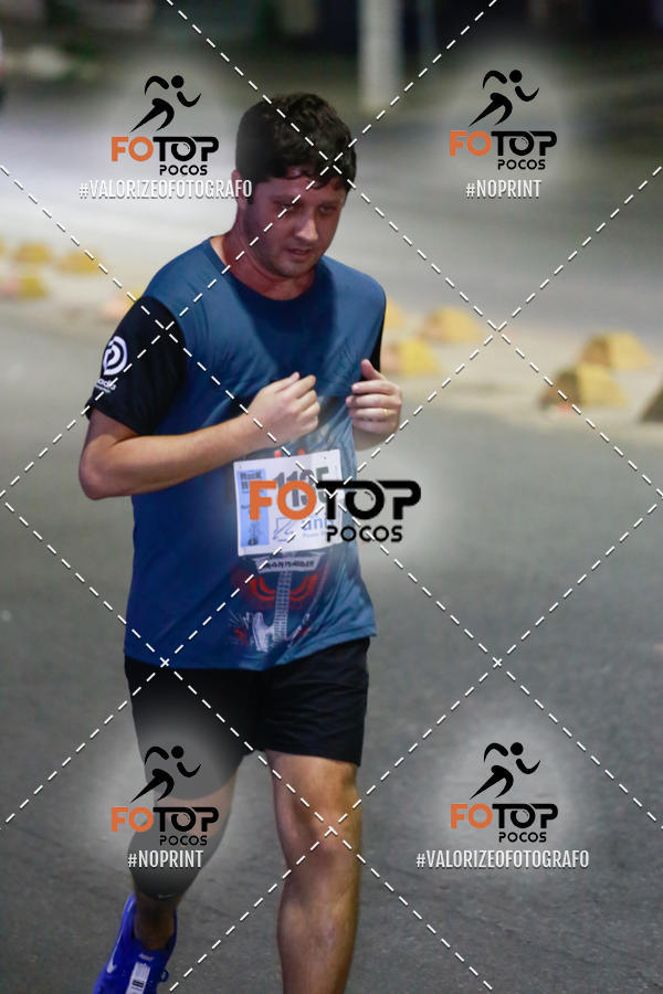 Buy your photos of the eventPA Rock Run - Corrida Noturna on Fotop