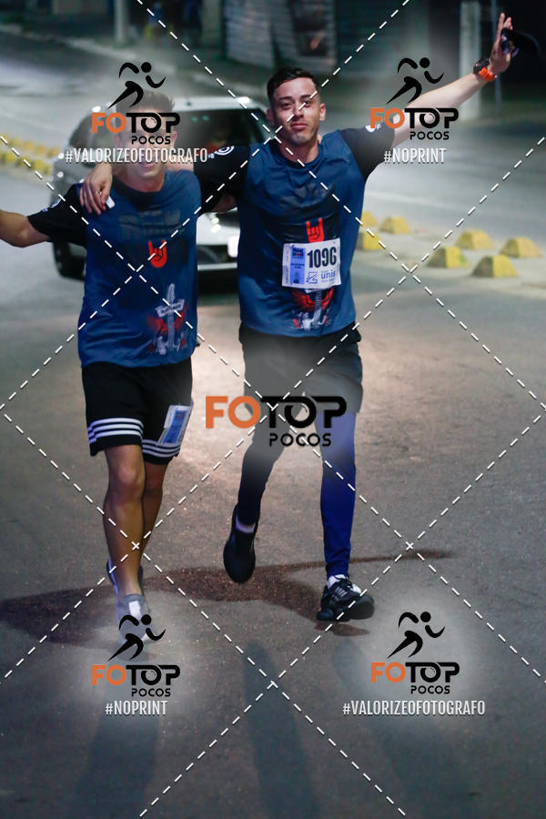 Buy your photos of the eventPA Rock Run - Corrida Noturna on Fotop