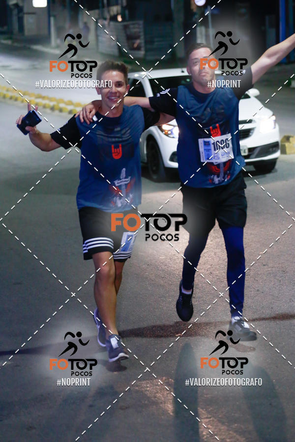 Buy your photos of the eventPA Rock Run - Corrida Noturna on Fotop