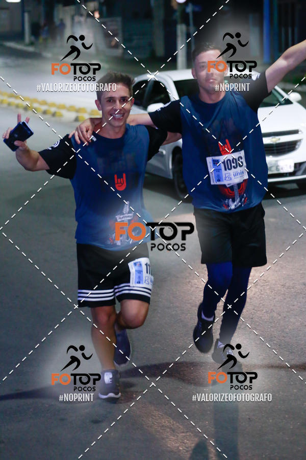 Buy your photos of the eventPA Rock Run - Corrida Noturna on Fotop