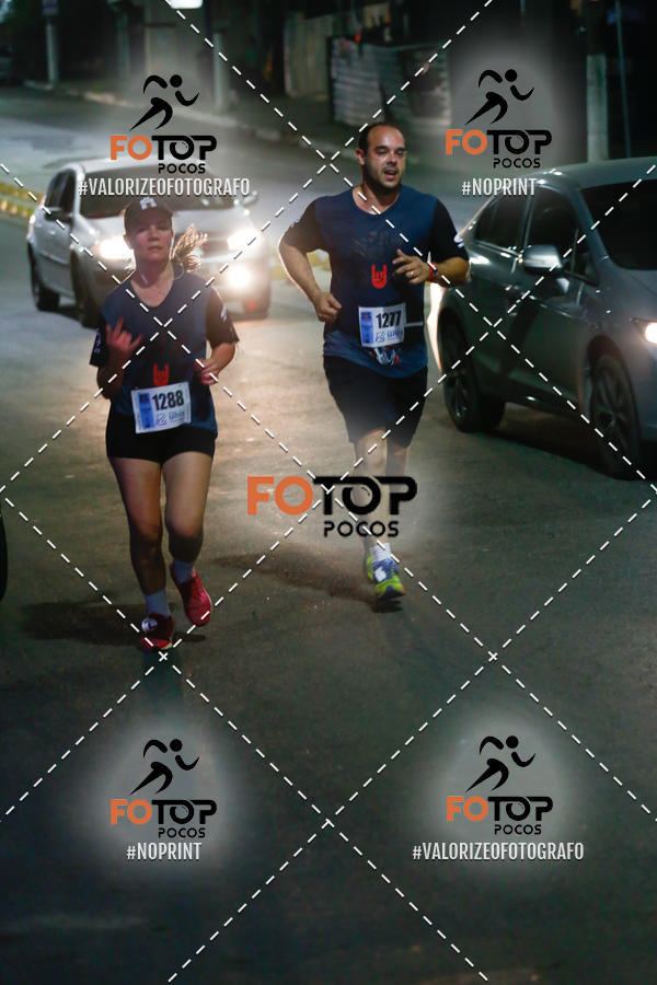 Buy your photos of the eventPA Rock Run - Corrida Noturna on Fotop