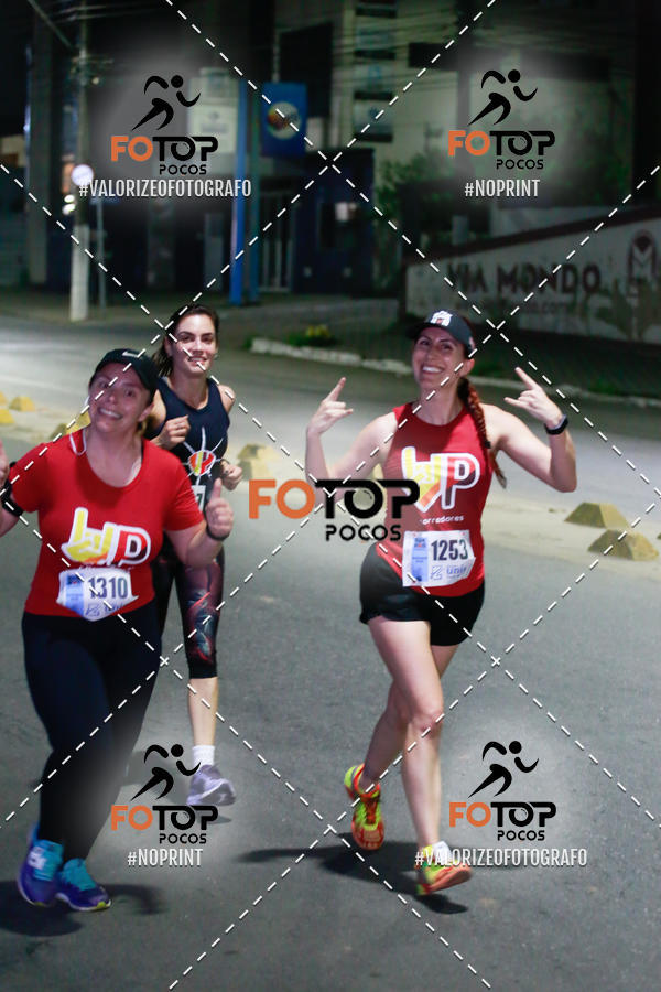 Buy your photos of the eventPA Rock Run - Corrida Noturna on Fotop