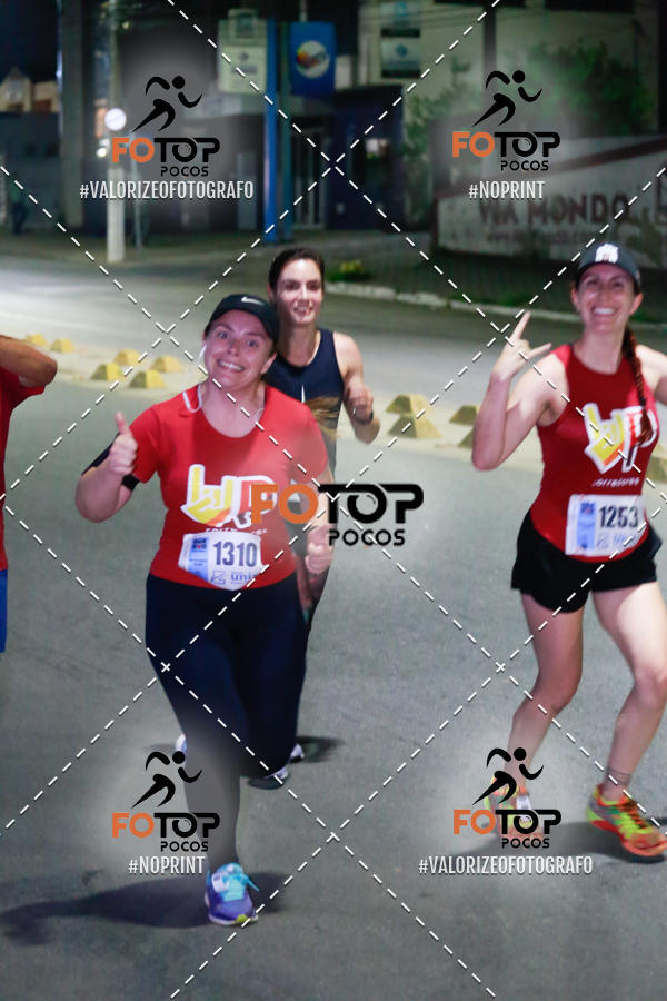 Buy your photos of the eventPA Rock Run - Corrida Noturna on Fotop