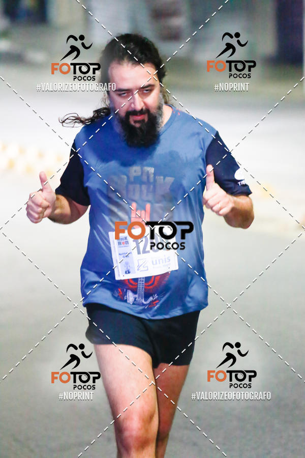 Buy your photos of the eventPA Rock Run - Corrida Noturna on Fotop