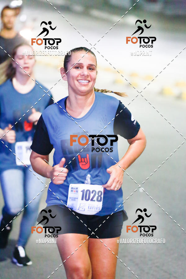 Buy your photos of the eventPA Rock Run - Corrida Noturna on Fotop