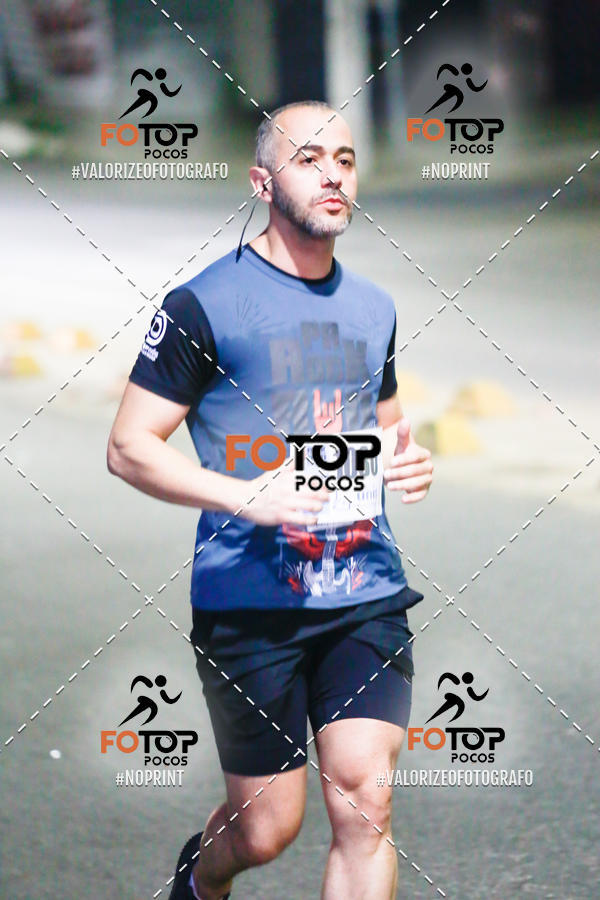 Buy your photos of the eventPA Rock Run - Corrida Noturna on Fotop