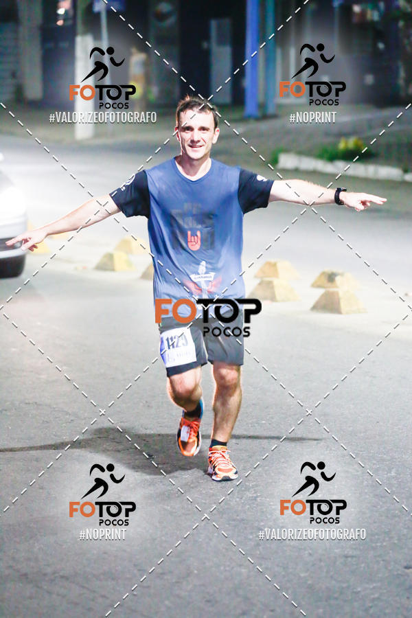 Buy your photos of the eventPA Rock Run - Corrida Noturna on Fotop