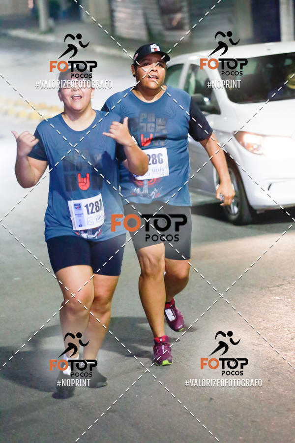 Buy your photos of the eventPA Rock Run - Corrida Noturna on Fotop