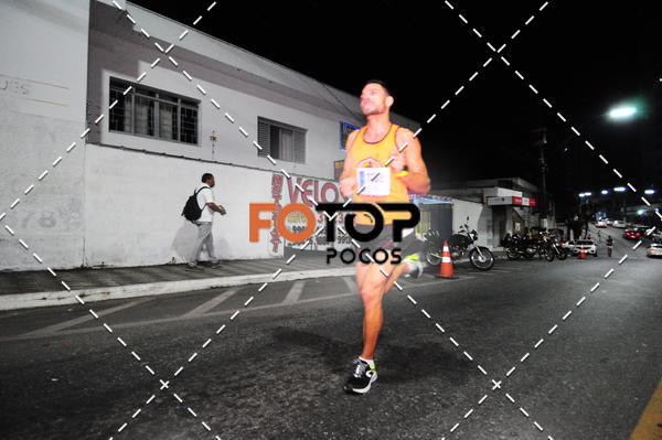 Buy your photos of the eventPA Rock Run - Corrida Noturna on Fotop