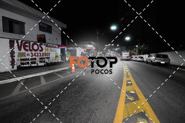 Buy your photos of the eventPA Rock Run - Corrida Noturna on Fotop
