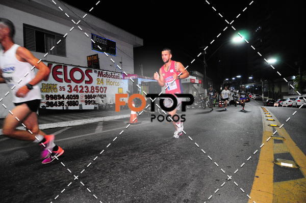 Buy your photos of the eventPA Rock Run - Corrida Noturna on Fotop