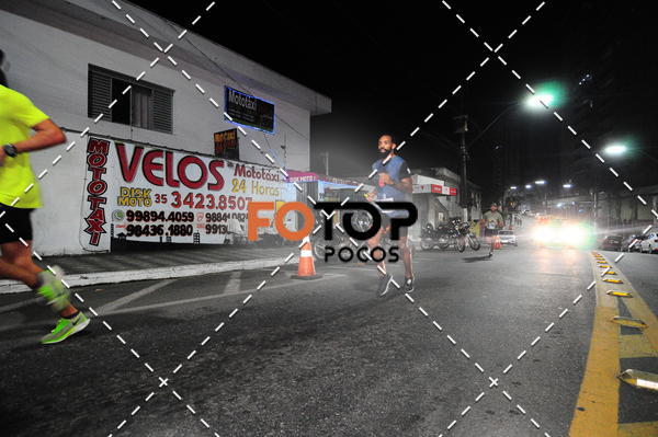 Buy your photos of the eventPA Rock Run - Corrida Noturna on Fotop