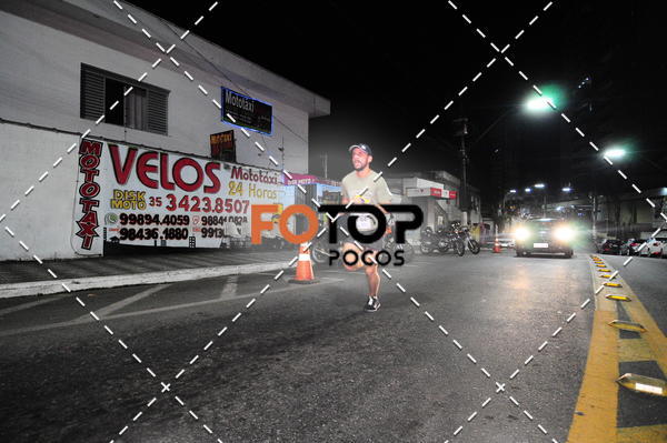Buy your photos of the eventPA Rock Run - Corrida Noturna on Fotop