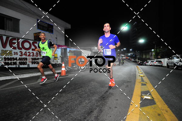 Buy your photos of the eventPA Rock Run - Corrida Noturna on Fotop