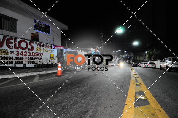 Buy your photos of the eventPA Rock Run - Corrida Noturna on Fotop