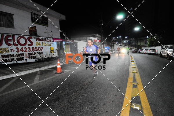 Buy your photos of the eventPA Rock Run - Corrida Noturna on Fotop
