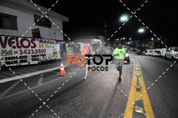 Buy your photos of the eventPA Rock Run - Corrida Noturna on Fotop