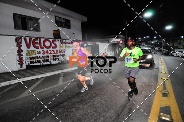 Buy your photos of the eventPA Rock Run - Corrida Noturna on Fotop