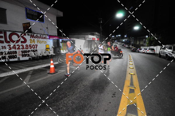 Buy your photos of the eventPA Rock Run - Corrida Noturna on Fotop