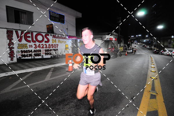 Buy your photos of the eventPA Rock Run - Corrida Noturna on Fotop