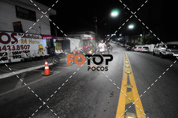Buy your photos of the eventPA Rock Run - Corrida Noturna on Fotop