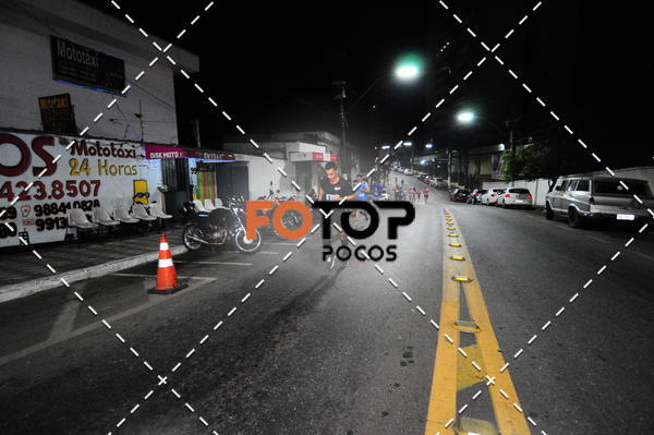 Buy your photos of the eventPA Rock Run - Corrida Noturna on Fotop