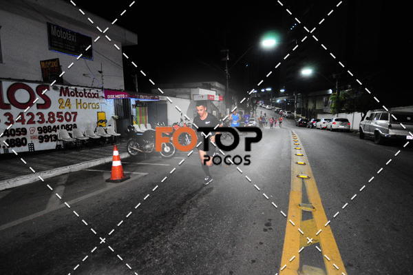 Buy your photos of the eventPA Rock Run - Corrida Noturna on Fotop