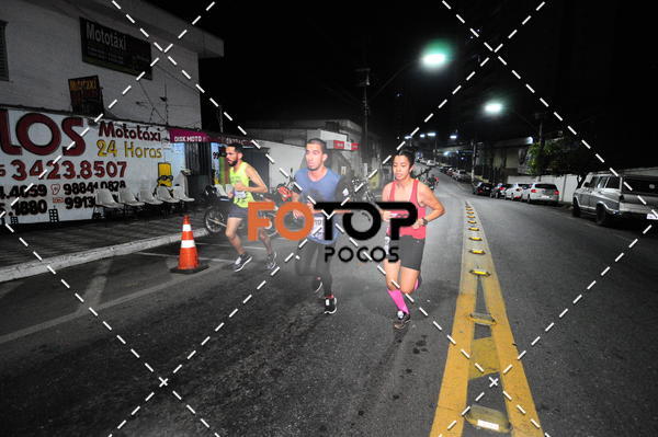 Buy your photos of the eventPA Rock Run - Corrida Noturna on Fotop