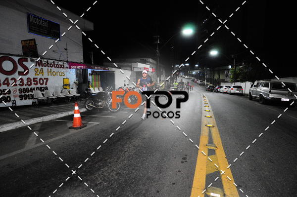 Buy your photos of the eventPA Rock Run - Corrida Noturna on Fotop