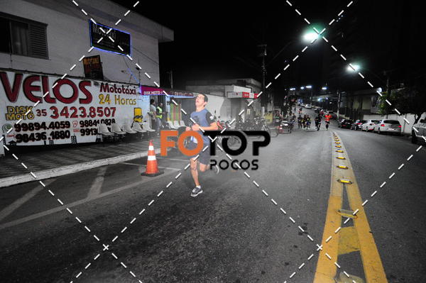 Buy your photos of the eventPA Rock Run - Corrida Noturna on Fotop