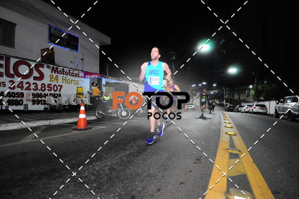 Buy your photos of the eventPA Rock Run - Corrida Noturna on Fotop