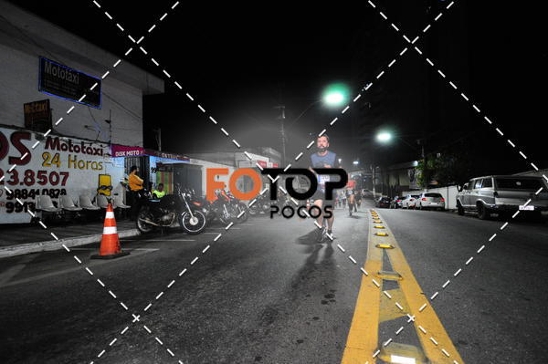 Buy your photos of the eventPA Rock Run - Corrida Noturna on Fotop