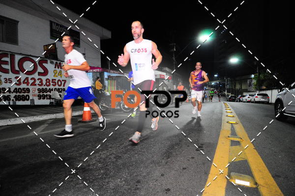 Buy your photos of the eventPA Rock Run - Corrida Noturna on Fotop