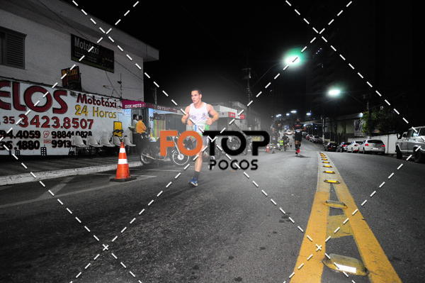 Buy your photos of the eventPA Rock Run - Corrida Noturna on Fotop