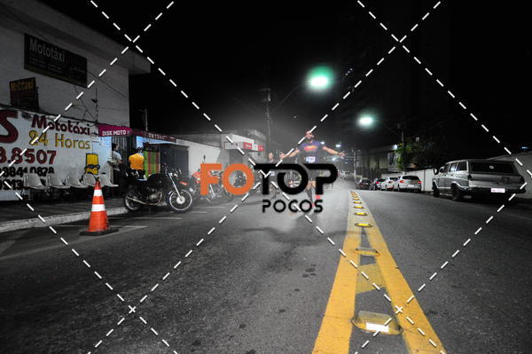 Buy your photos of the eventPA Rock Run - Corrida Noturna on Fotop