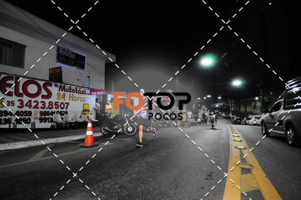 Buy your photos of the eventPA Rock Run - Corrida Noturna on Fotop