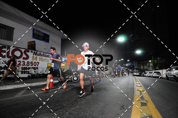 Buy your photos of the eventPA Rock Run - Corrida Noturna on Fotop