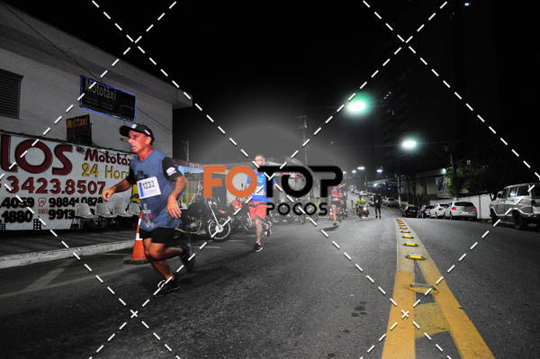 Buy your photos of the eventPA Rock Run - Corrida Noturna on Fotop