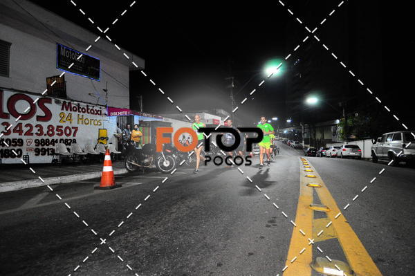 Buy your photos of the eventPA Rock Run - Corrida Noturna on Fotop
