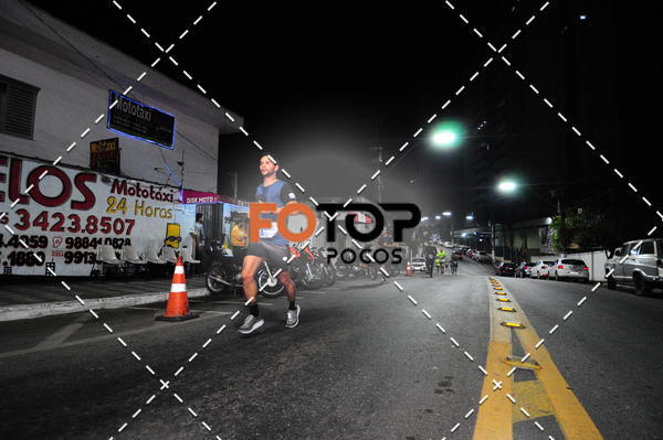 Buy your photos of the eventPA Rock Run - Corrida Noturna on Fotop