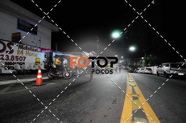 Buy your photos of the eventPA Rock Run - Corrida Noturna on Fotop