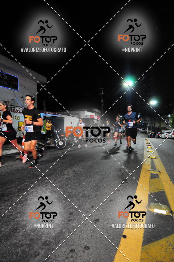 Buy your photos of the eventPA Rock Run - Corrida Noturna on Fotop