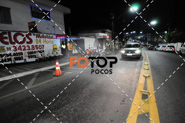 Buy your photos of the eventPA Rock Run - Corrida Noturna on Fotop