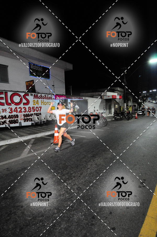 Buy your photos of the eventPA Rock Run - Corrida Noturna on Fotop