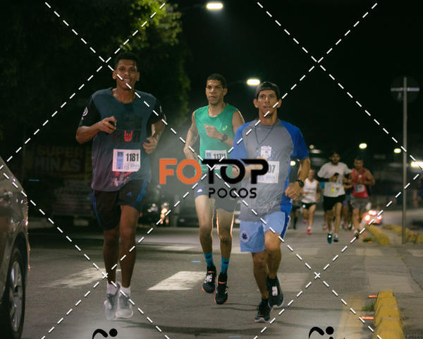 Buy your photos of the eventPA Rock Run - Corrida Noturna on Fotop