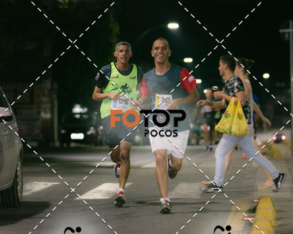 Buy your photos of the eventPA Rock Run - Corrida Noturna on Fotop