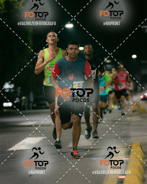 Buy your photos of the eventPA Rock Run - Corrida Noturna on Fotop