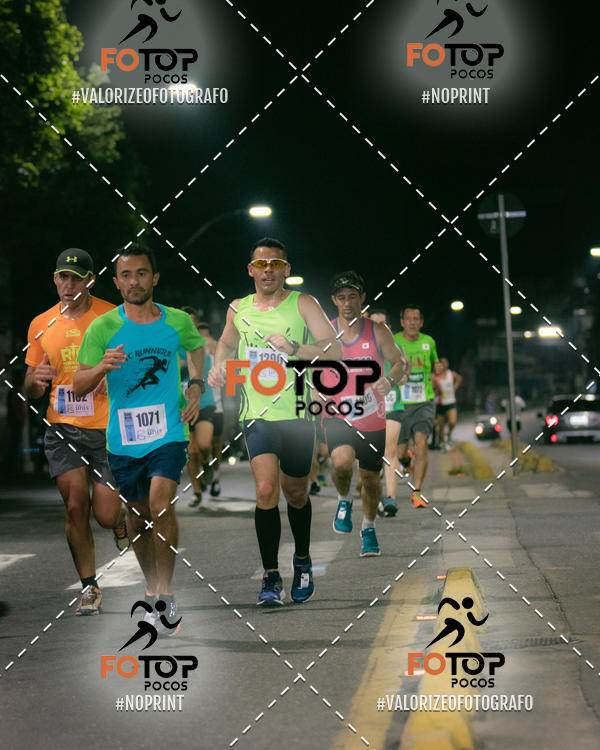 Buy your photos of the eventPA Rock Run - Corrida Noturna on Fotop