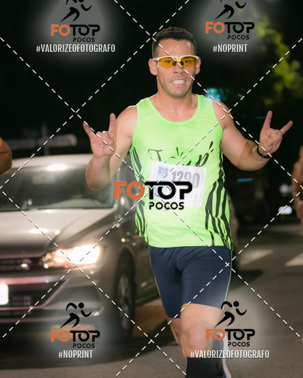 Buy your photos of the eventPA Rock Run - Corrida Noturna on Fotop