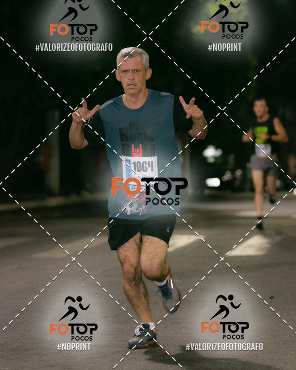 Buy your photos of the eventPA Rock Run - Corrida Noturna on Fotop